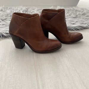 Lucky Brand Booties Ankle Boots Heeled Boots Size 6 Slip On